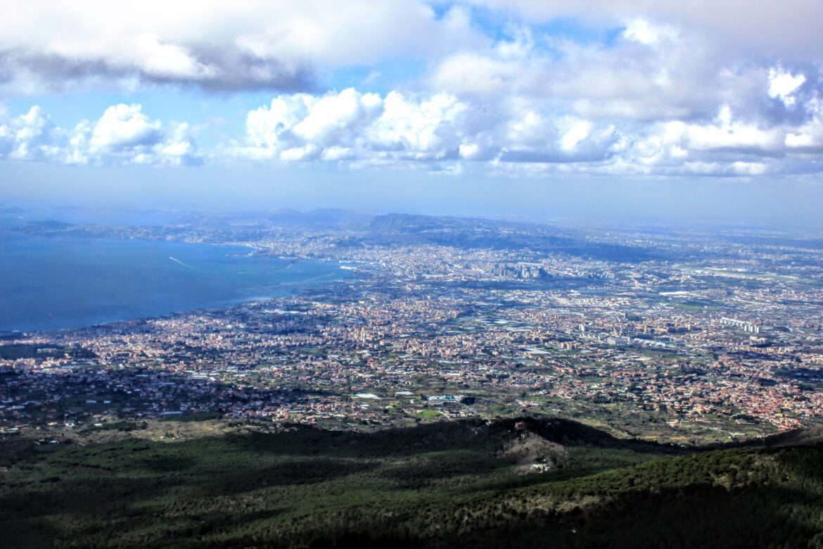 Vesuvio 2 3 days in Naples - Your Essential Guide to Popular Attractions
